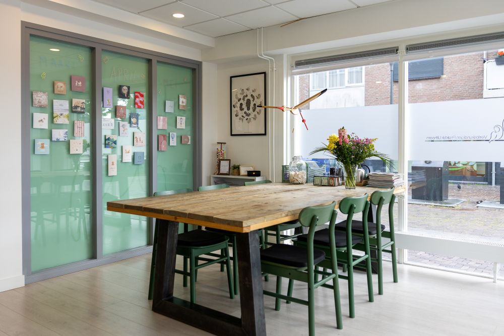Wachtkamer Tafel
